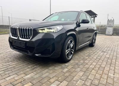 Фото BMW X1