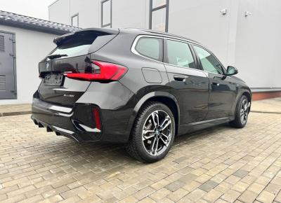 Фото BMW X1