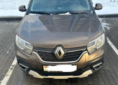 Фото Renault Logan