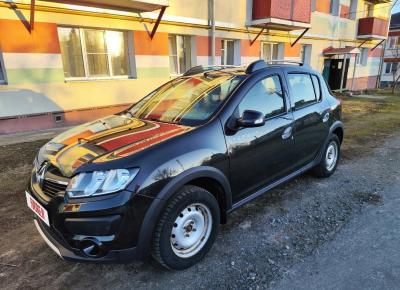 Фото Renault Sandero