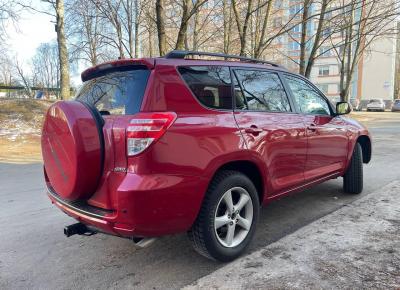 Фото Toyota RAV4