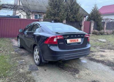 Фото Volvo S60