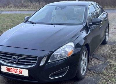 Фото Volvo S60