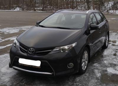 Фото Toyota Auris