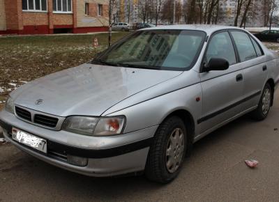 Фото Toyota Carina