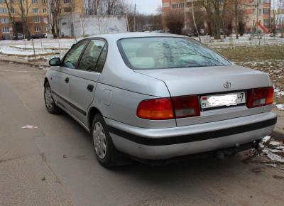 Фото Toyota Carina