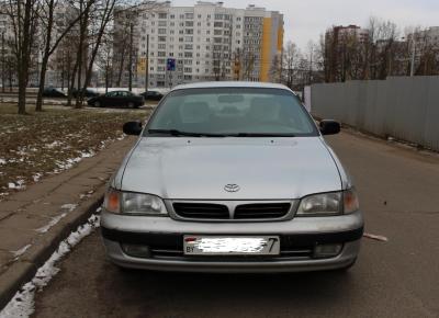 Фото Toyota Carina