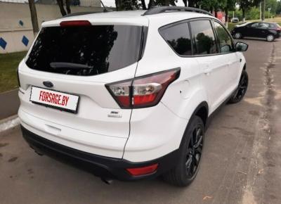 Фото Ford Escape