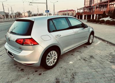 Фото Volkswagen Golf