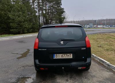 Фото Peugeot 5008