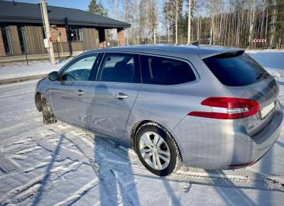 Фото Peugeot 308