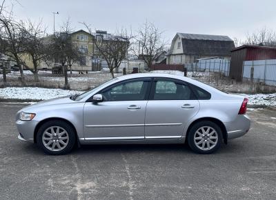 Фото Volvo S40