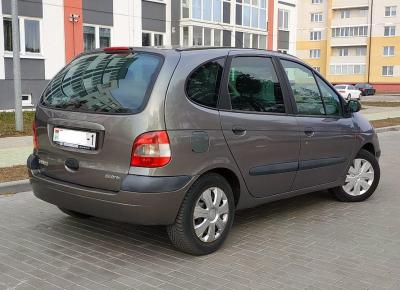 Фото Renault Scenic