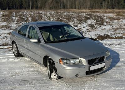 Фото Volvo S60