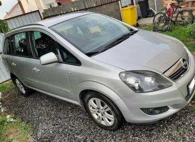 Фото Opel Zafira