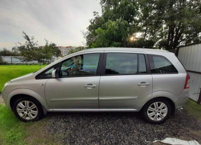 Фото Opel Zafira