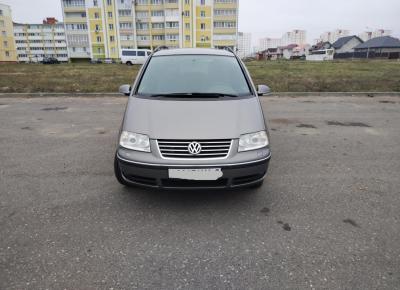 Фото Volkswagen Sharan