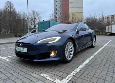 Фото Tesla Model S