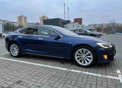 Фото Tesla Model S