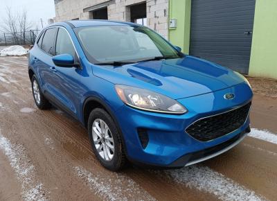 Фото Ford Escape