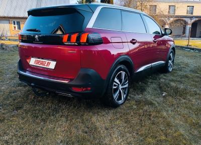 Фото Peugeot 5008