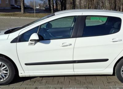 Фото Peugeot 308