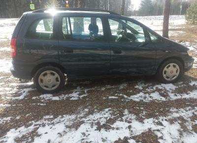 Фото Opel Zafira