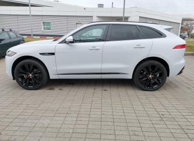 Фото Jaguar F-Pace