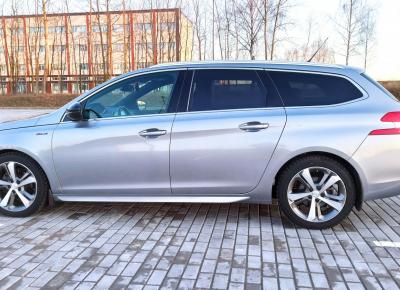 Фото Peugeot 308