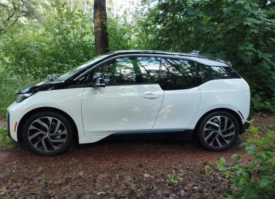 Фото BMW i3