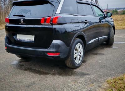 Фото Peugeot 5008