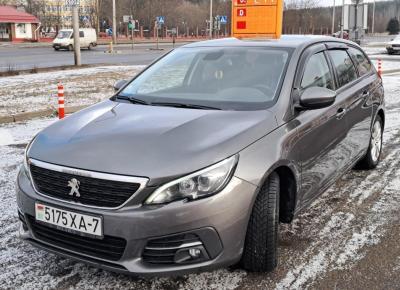 Фото Peugeot 308