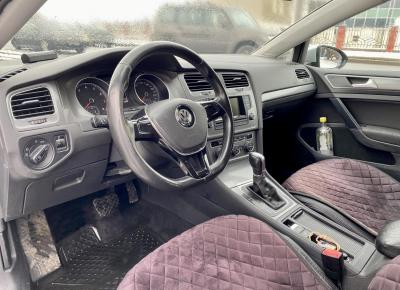 Фото Volkswagen Golf