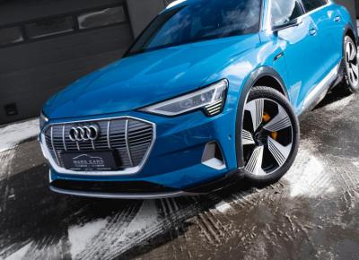 Фото Audi e-tron