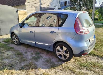 Фото Renault Scenic