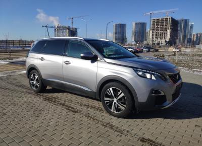 Фото Peugeot 5008