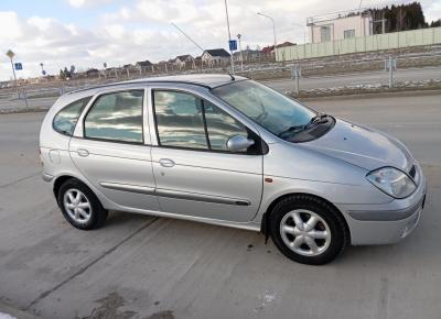 Фото Renault Scenic