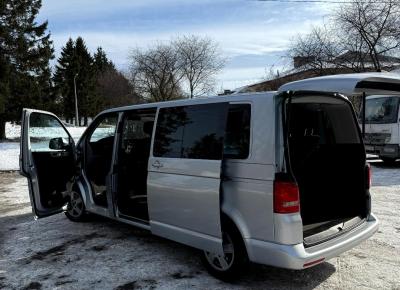 Фото Volkswagen Multivan