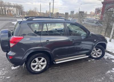 Фото Toyota RAV4