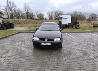 Фото Volkswagen Golf