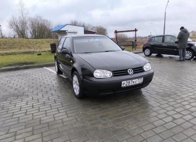 Фото Volkswagen Golf