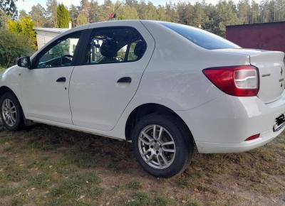 Фото Renault Logan