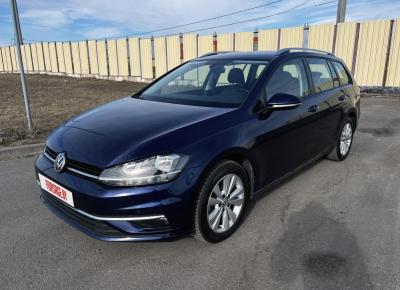 Фото Volkswagen Golf