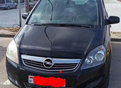 Фото Opel Zafira