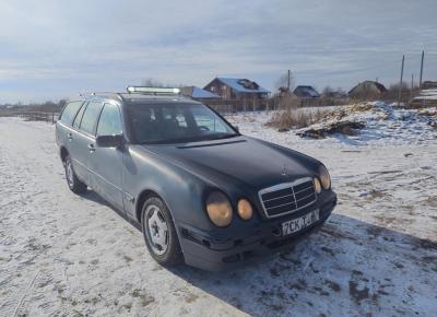 Фото Mercedes-Benz E-класс