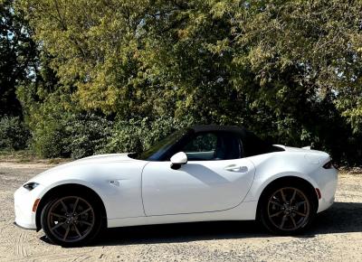 Фото Mazda MX-5