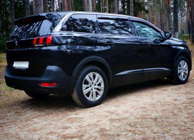 Фото Peugeot 5008