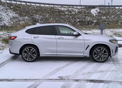 Фото BMW X4 M