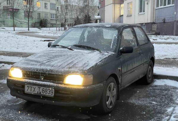 Toyota Starlet, 1993 год выпуска с двигателем Бензин, 3 850 BYN в г. Минск