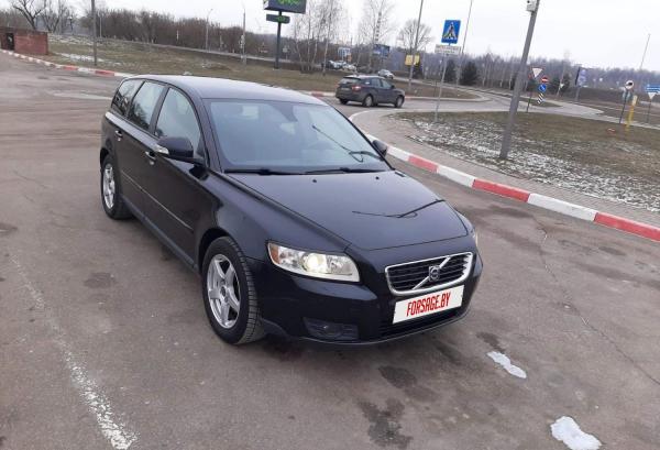 Volvo V50, 2010 год выпуска с двигателем Дизель, 33 981 BYN в г. Минск